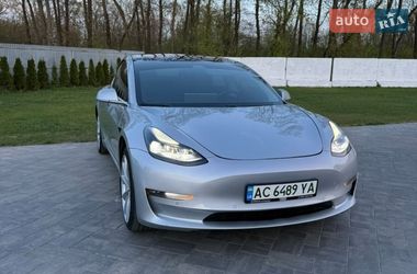 Седан Tesla Model 3 2018 в Луцьку