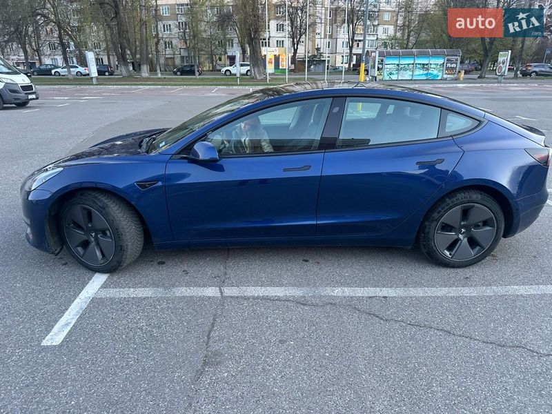 Седан Tesla Model 3 2020 в Броварах
