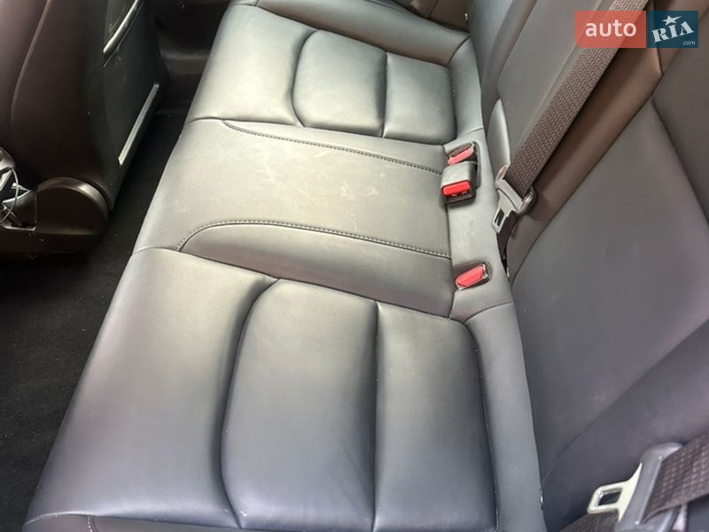 Седан Tesla Model 3 2020 в Броварах