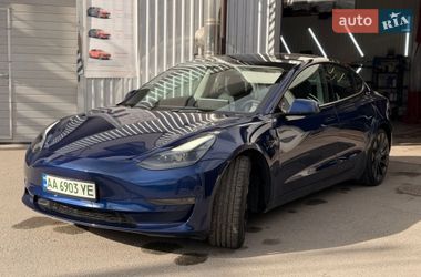 Седан Tesla Model 3 2023 в Киеве