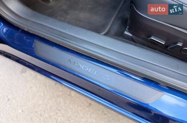 Седан Tesla Model 3 2023 в Киеве