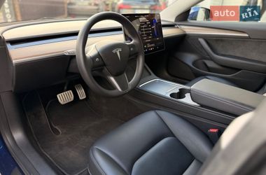 Седан Tesla Model 3 2023 в Киеве