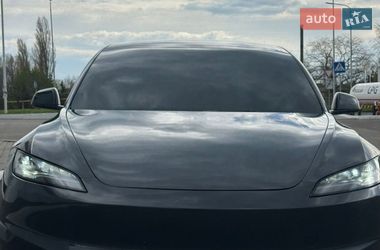 Седан Tesla Model 3 2024 в Черноморске