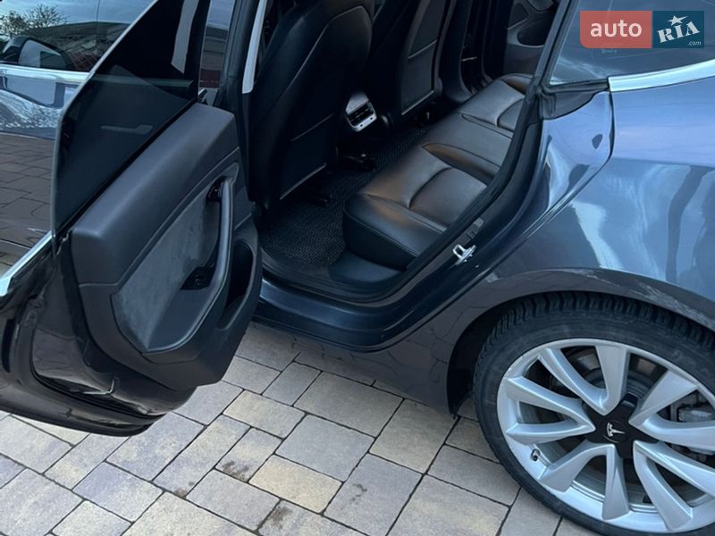 Седан Tesla Model 3 2019 в Владимире фото 17 Седан Tesla Model 3 2019 в Владимире