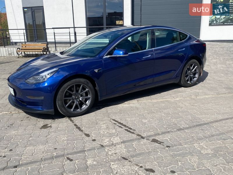 Седан Tesla Model 3 2020 в Львові фото 9 Седан Tesla Model 3 2020 в Львові
