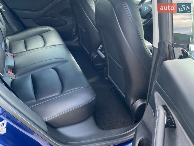 Седан Tesla Model 3 2020 в Львові фото 12 Седан Tesla Model 3 2020 в Львові