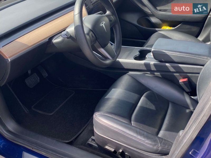 Седан Tesla Model 3 2020 в Львові фото 15 Седан Tesla Model 3 2020 в Львові