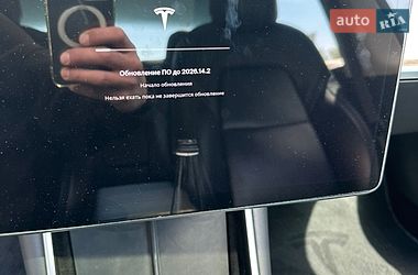 Седан Tesla Model 3 2018 в Ужгороді