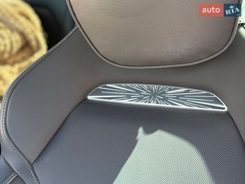 Седан Tesla Model 3 2024 в Тернополі