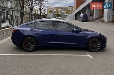 Седан Tesla Model 3 2021 в Киеве