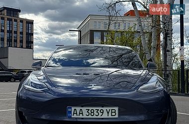 Седан Tesla Model 3 2019 в Києві