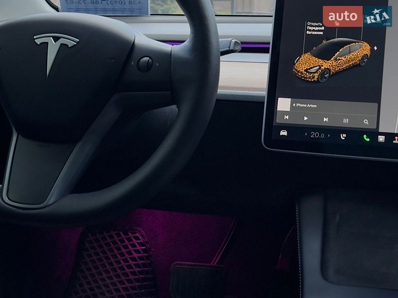 Седан Tesla Model 3 2021 в Киеве