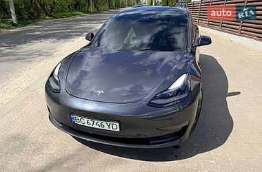 Седан Tesla Model 3 2022 в Львові