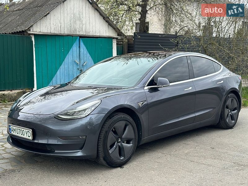 Tesla Model 3 2018