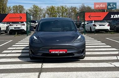 Седан Tesla Model 3 2023 в Одессе