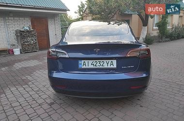 Седан Tesla Model 3 2022 в Києві