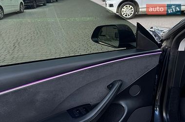Седан Tesla Model 3 2024 в Ивано-Франковске