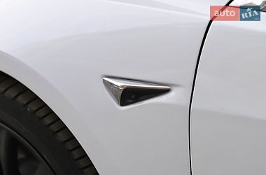 Седан Tesla Model 3 2019 в Тернополе