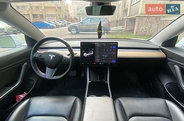 Седан Tesla Model 3 2019 в Тернополе