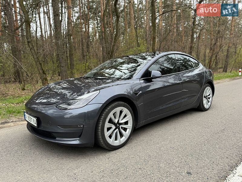 Седан Tesla Model 3 2021 в Василькове