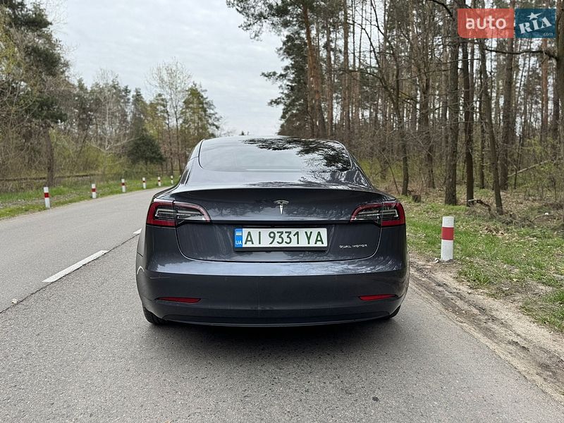 Седан Tesla Model 3 2021 в Василькове