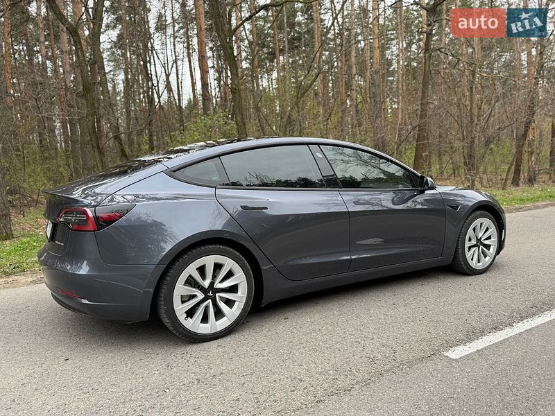 Седан Tesla Model 3 2021 в Василькове