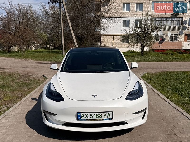 2021 Tesla Model 3, VIN 5YJ3E1EB8NF108535:plate — фото 1 (autoria)