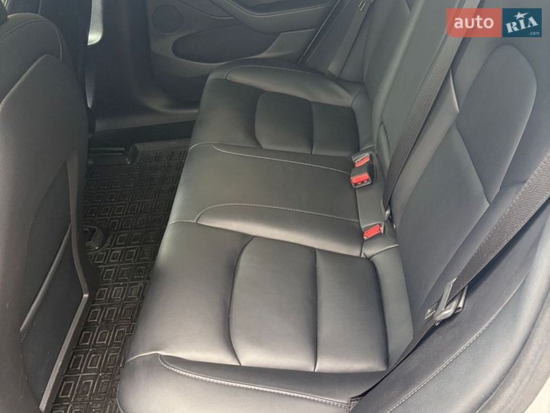 Седан Tesla Model 3 2022 в Харькове