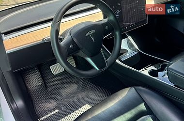 Седан Tesla Model 3 2019 в Днепре