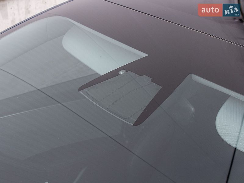 Седан Tesla Model 3 2024 в Львові