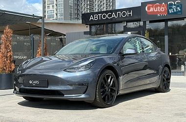 Седан Tesla Model 3 2021 в Києві