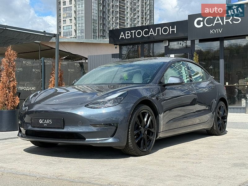 Седан Tesla Model 3 2021 в Києві