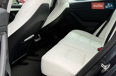 Седан Tesla Model 3 2021 в Києві