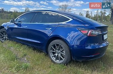 Седан Tesla Model 3 2018 в Каменском