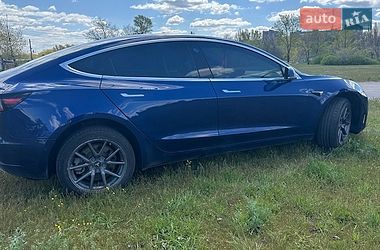Седан Tesla Model 3 2018 в Каменском