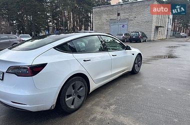 Седан Tesla Model 3 2021 в Львове