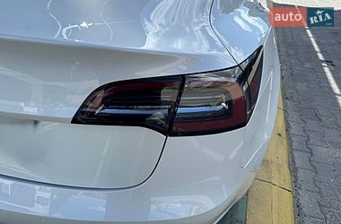 Седан Tesla Model 3 2021 в Львове