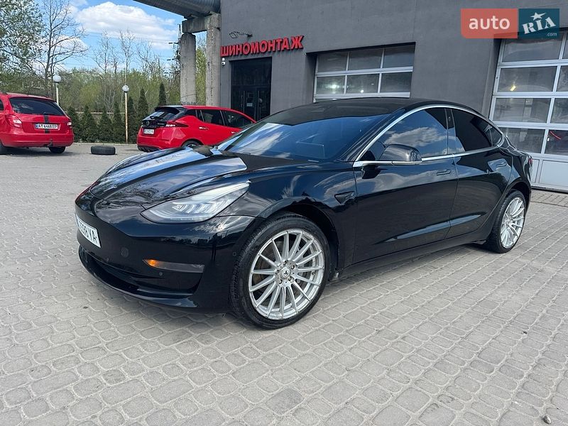 Tesla Model 3 2018
