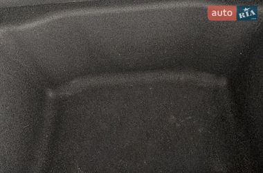Седан Tesla Model 3 2020 в Львове