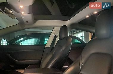 Седан Tesla Model 3 2021 в Луцке