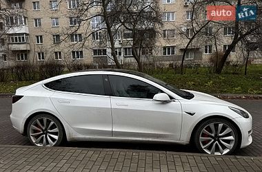 Седан Tesla Model 3 2019 в Луцьку
