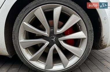 Седан Tesla Model 3 2019 в Луцьку