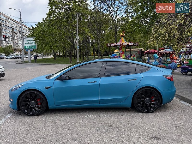 Tesla Model 3 2022