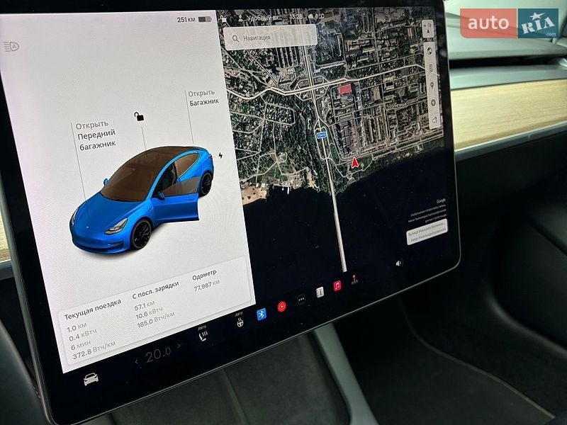 Седан Tesla Model 3 2022 в Днепре
