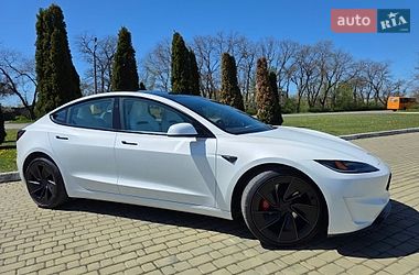 Седан Tesla Model 3 2025 в Одессе