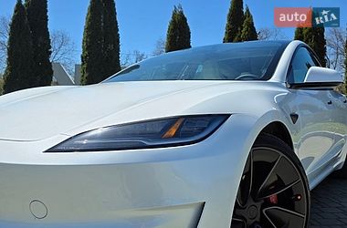 Седан Tesla Model 3 2025 в Одессе
