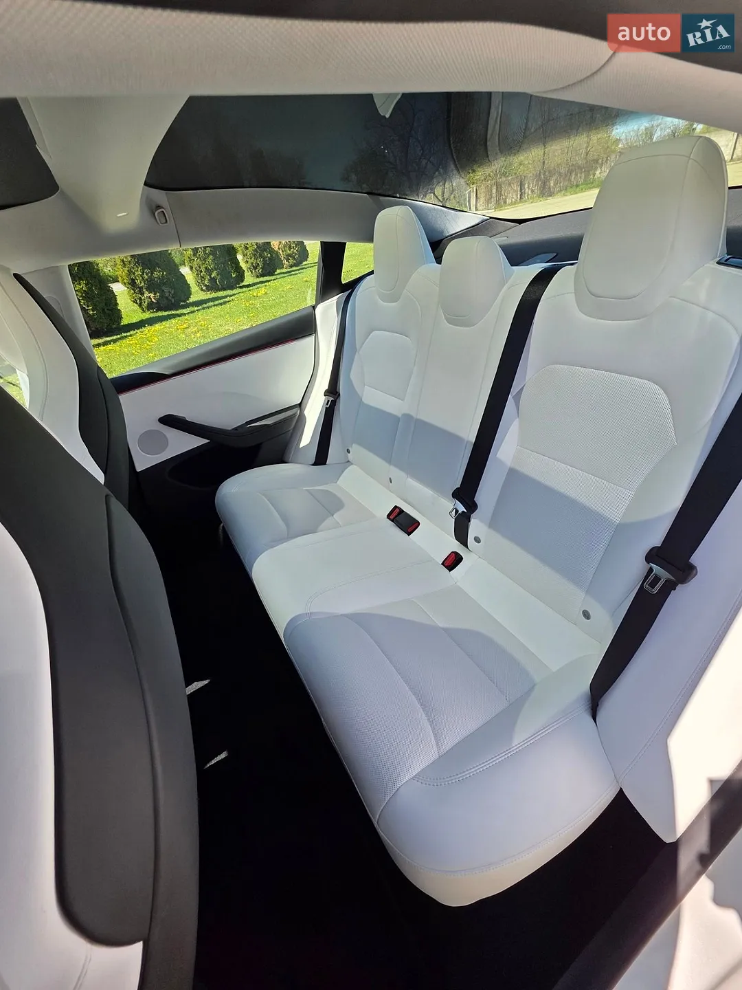 2025 Tesla Model 3 - мініатюра 32
