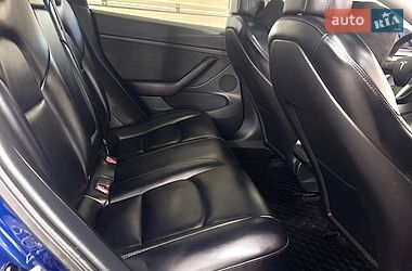 Седан Tesla Model 3 2021 в Одесі
