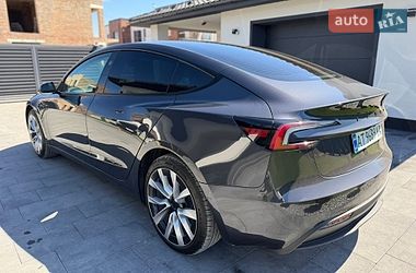 Седан Tesla Model 3 2025 в Ивано-Франковске