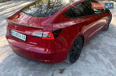 Седан Tesla Model 3 2022 в Тернополе